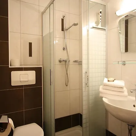 In Lungau Near Bus And Forest Lejlighed